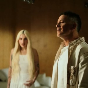 Alejandro Sanz, ELENA ROSE - Rimowa